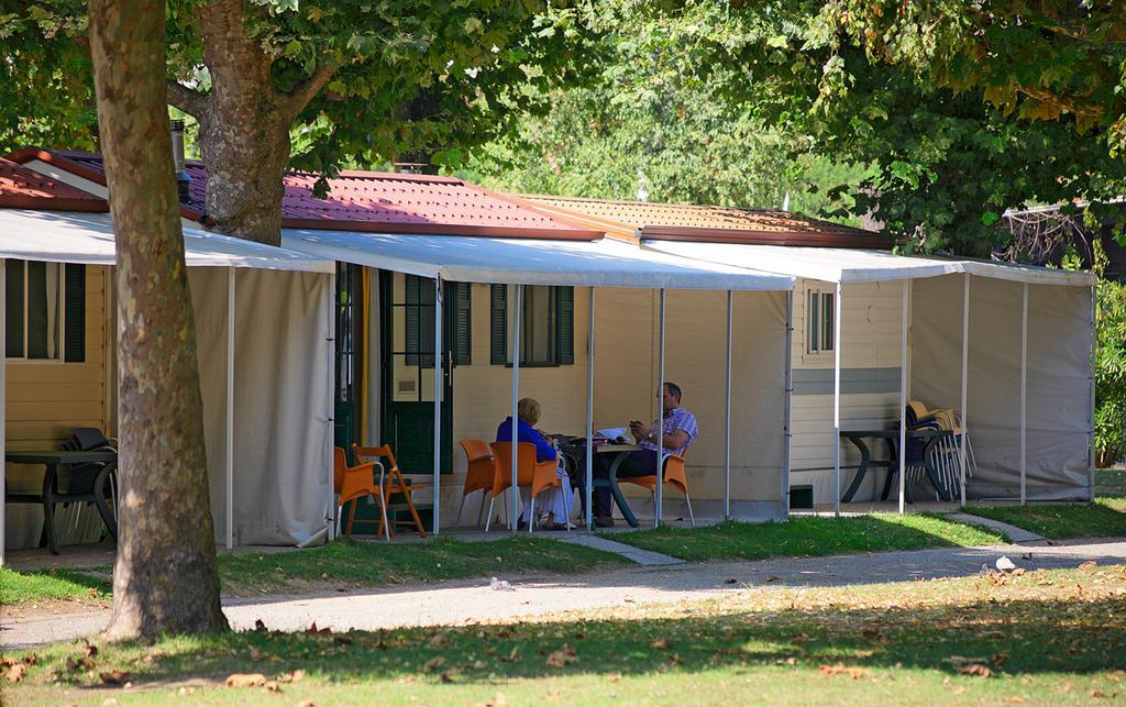 Hotel Camping Solcio Lesa Exterior foto